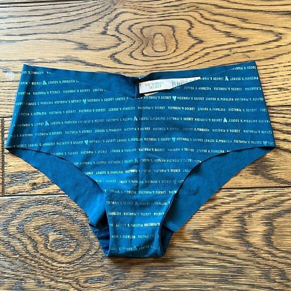 Victoria’s Secret LOGO Hipster Panty Size Medium D14 - Picture 1 of 4